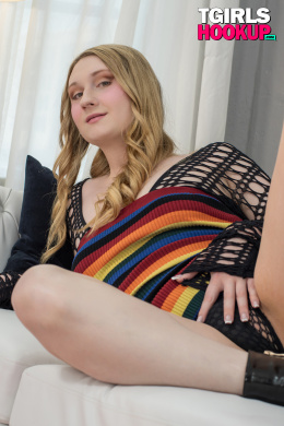 Stacie Delight is Here to Please You!